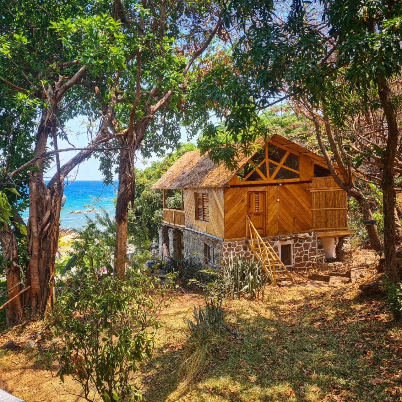 Butterfly Space- A Non-Profit Eco-Lodge Nkhata Bay 외부 사진