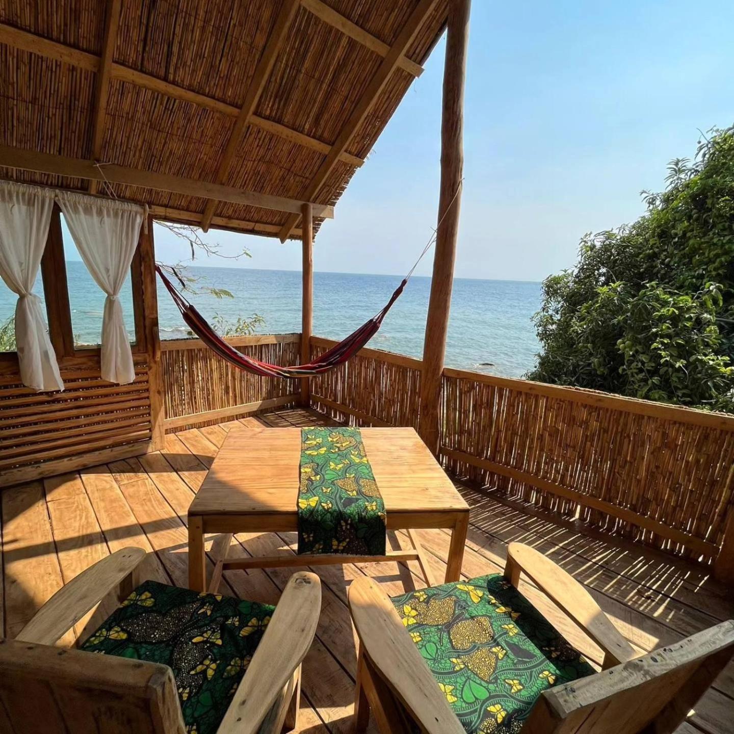 Butterfly Space- A Non-Profit Eco-Lodge Nkhata Bay 외부 사진