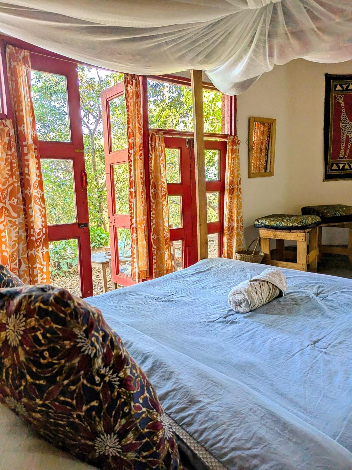 Butterfly Space- A Non-Profit Eco-Lodge Nkhata Bay 외부 사진