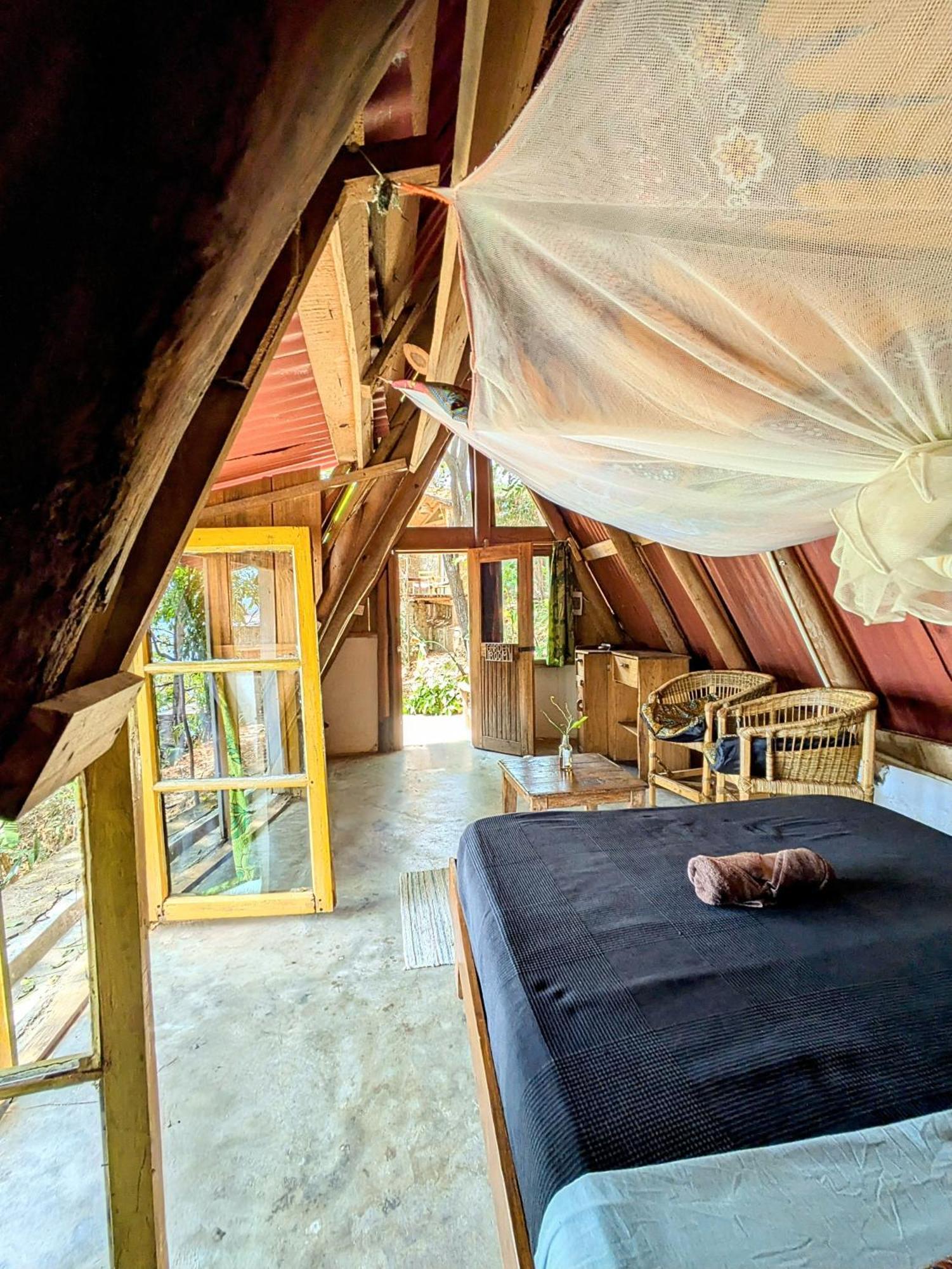 Butterfly Space- A Non-Profit Eco-Lodge Nkhata Bay 외부 사진